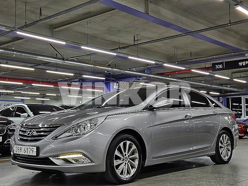 HYUNDAI SONATA KMHEC41LBEA632640 из Кореи фото