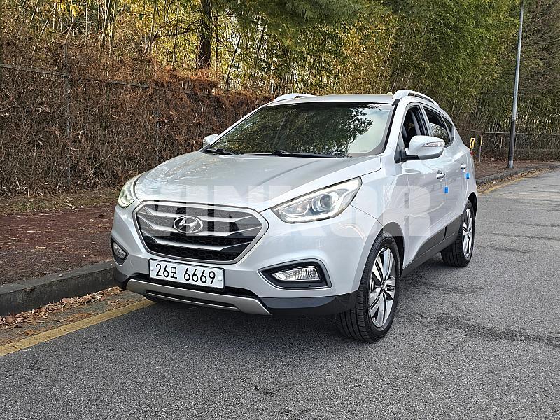 HYUNDAI TUCSON KMHJT81VBFU084139 из Кореи фото