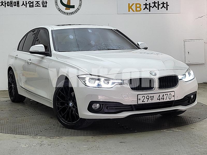 BMW 320d WBA8C5105HK857370 из Кореи фото